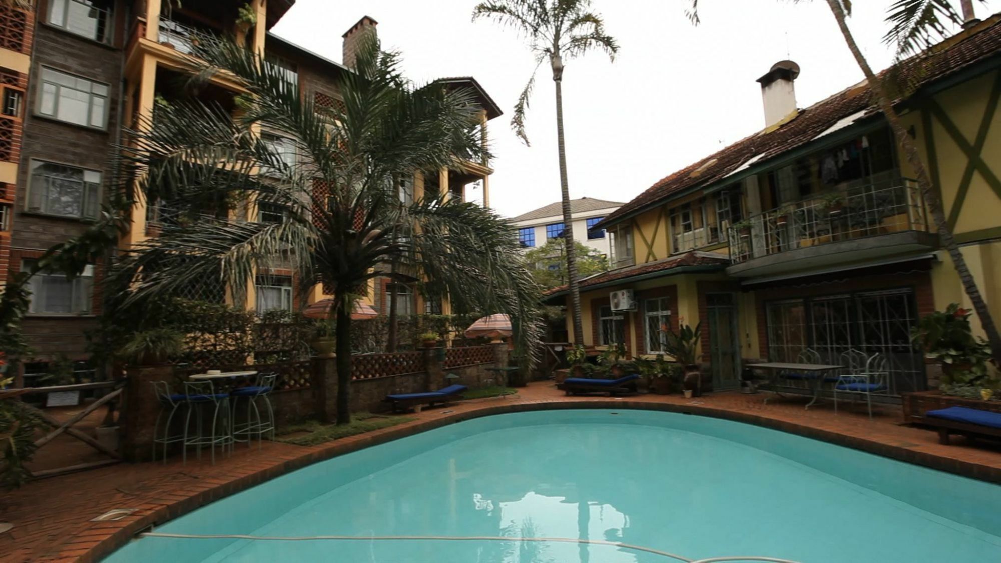 Woodmere Grand Hotel & Serviced Apartments ไนโรบี ภายนอก รูปภาพ